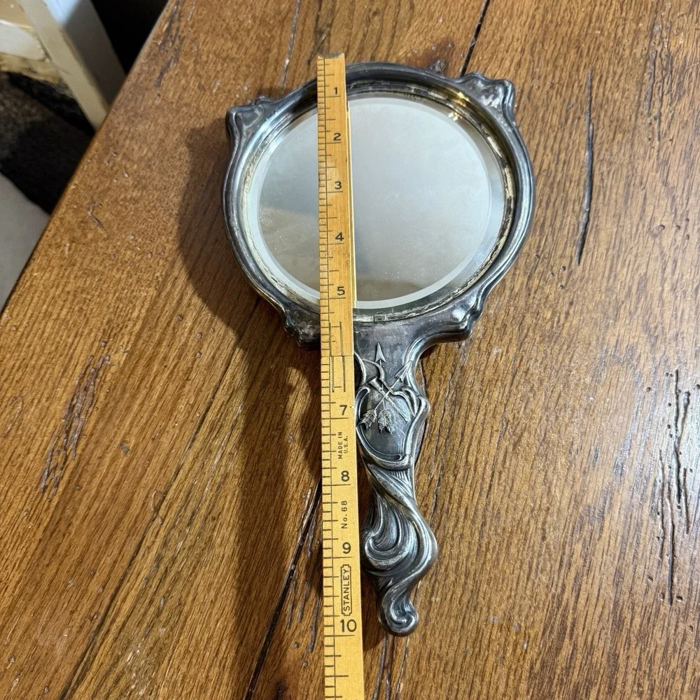 N/A antique art